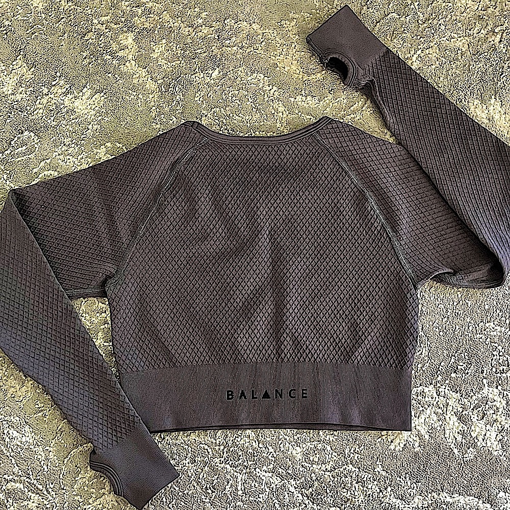 Balance Athletica Energy Long Sleeve Compression Crop Top & Leggings Set Quartz - Picture 9 of 16